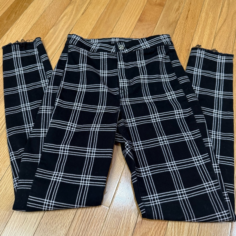 Black and White Plaid Stretchy Skinny Pants